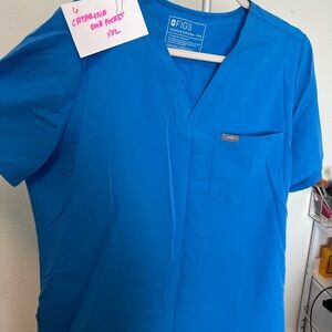 FIGS Women’s Blue Scrub Set